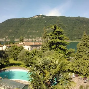 Bredina Hotel